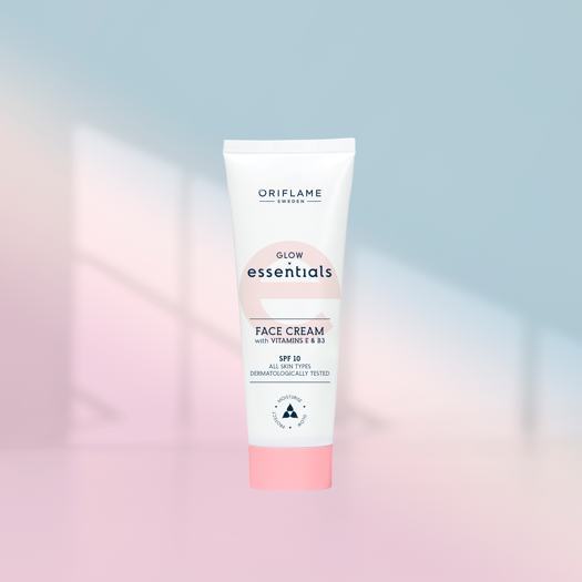 کرم صورت تیوپی اسنشیالز با ویتامین E و B3 با spf 10